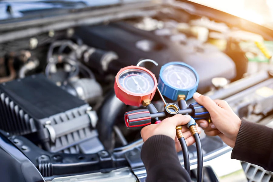 How Mobile Mechanics Diagnose and Repair AC Problems in Las Vegas, NV